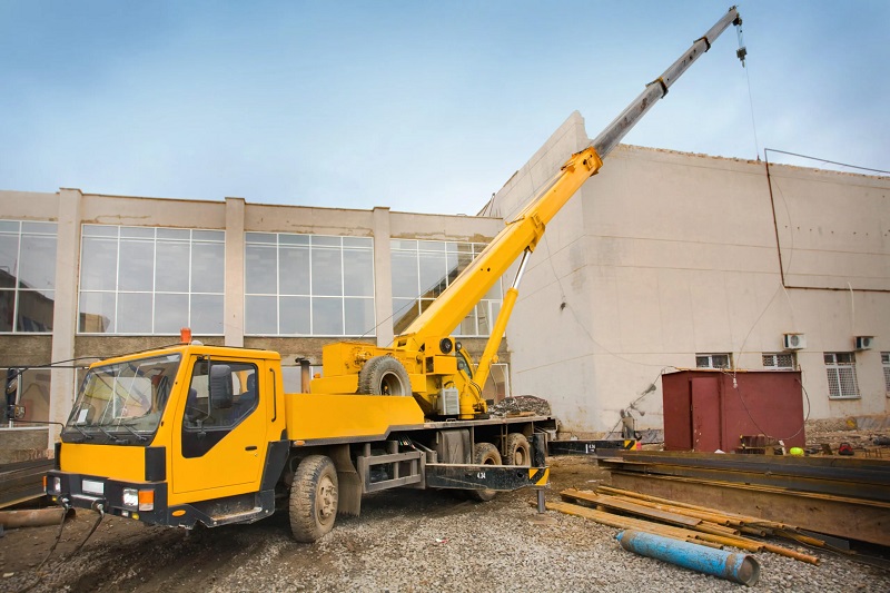 Unlocking Efficiency and Expertise: The Power of Crane Rental Services for Seamless Operations